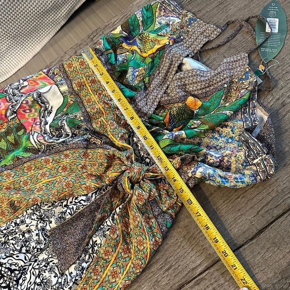 Farm Rio Gavatari Mini Dress. - Picture 9 of 10